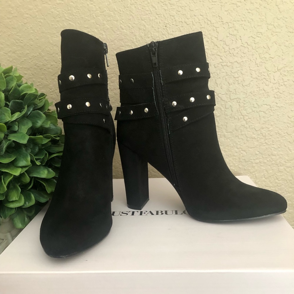 Size 7.5 Kemba heeled booties by JustFab.